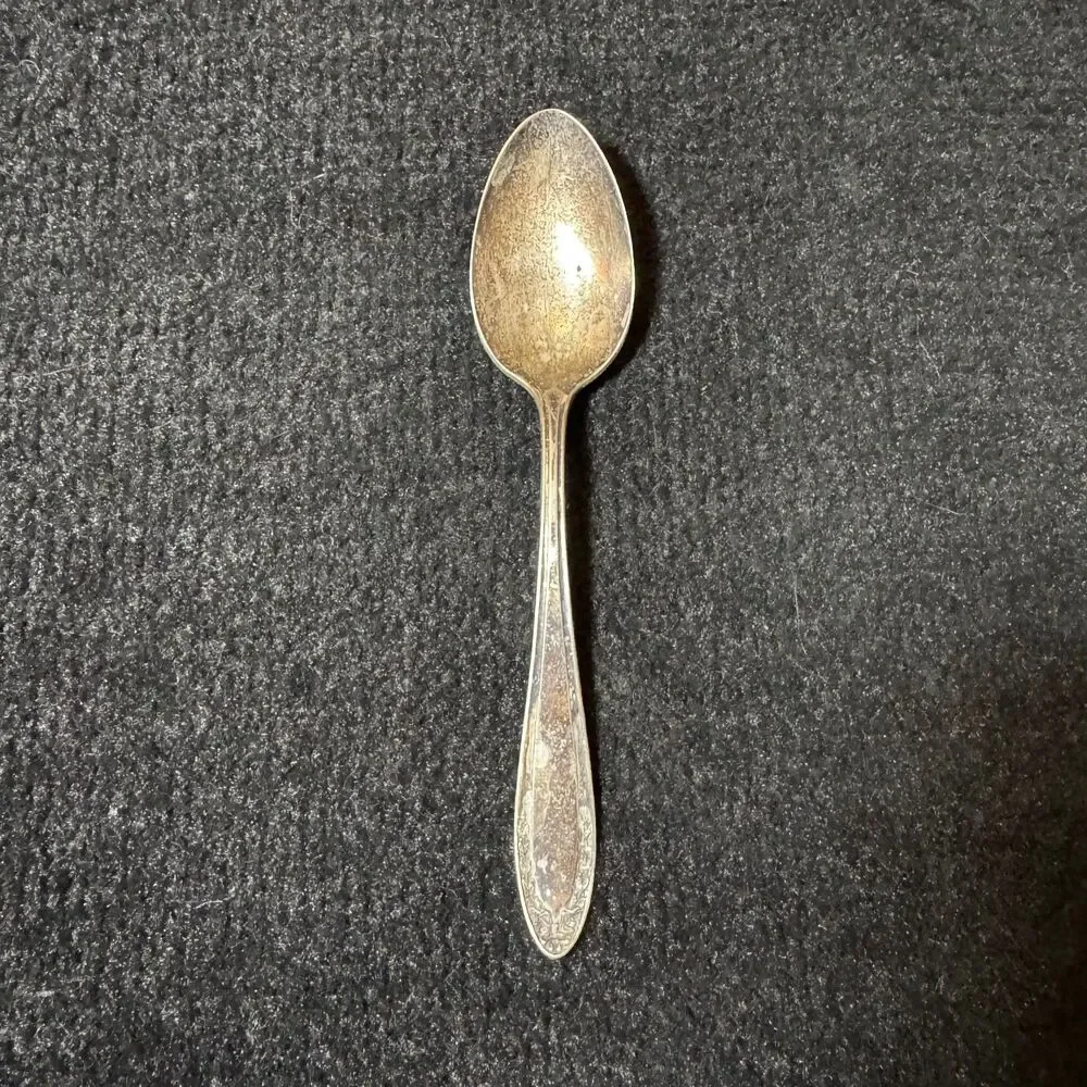 Antique Oneida Community Par Plate Silver Plated Replacement Teaspoon Ornate VTG